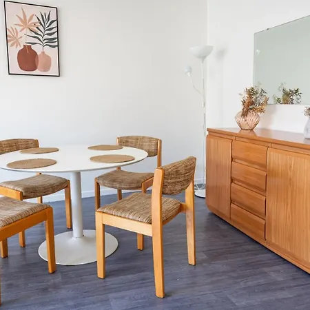 Les Coraux, Centre & Apartamento