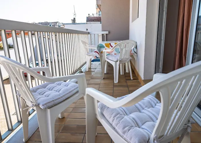 Les Coraux, Centre & Lägenhet *