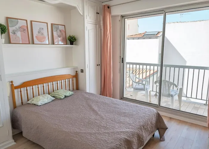 Les Coraux, Centre & Lägenhet *